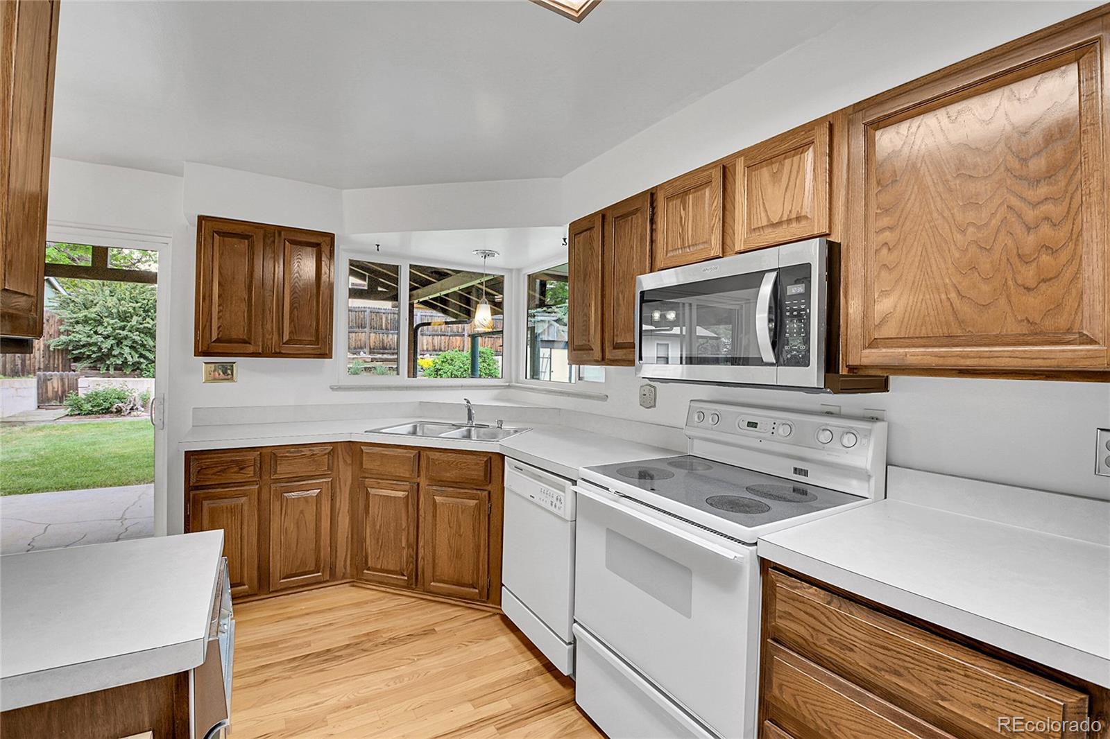 MLS Image #17 for 3444 s bellaire street,denver, Colorado
