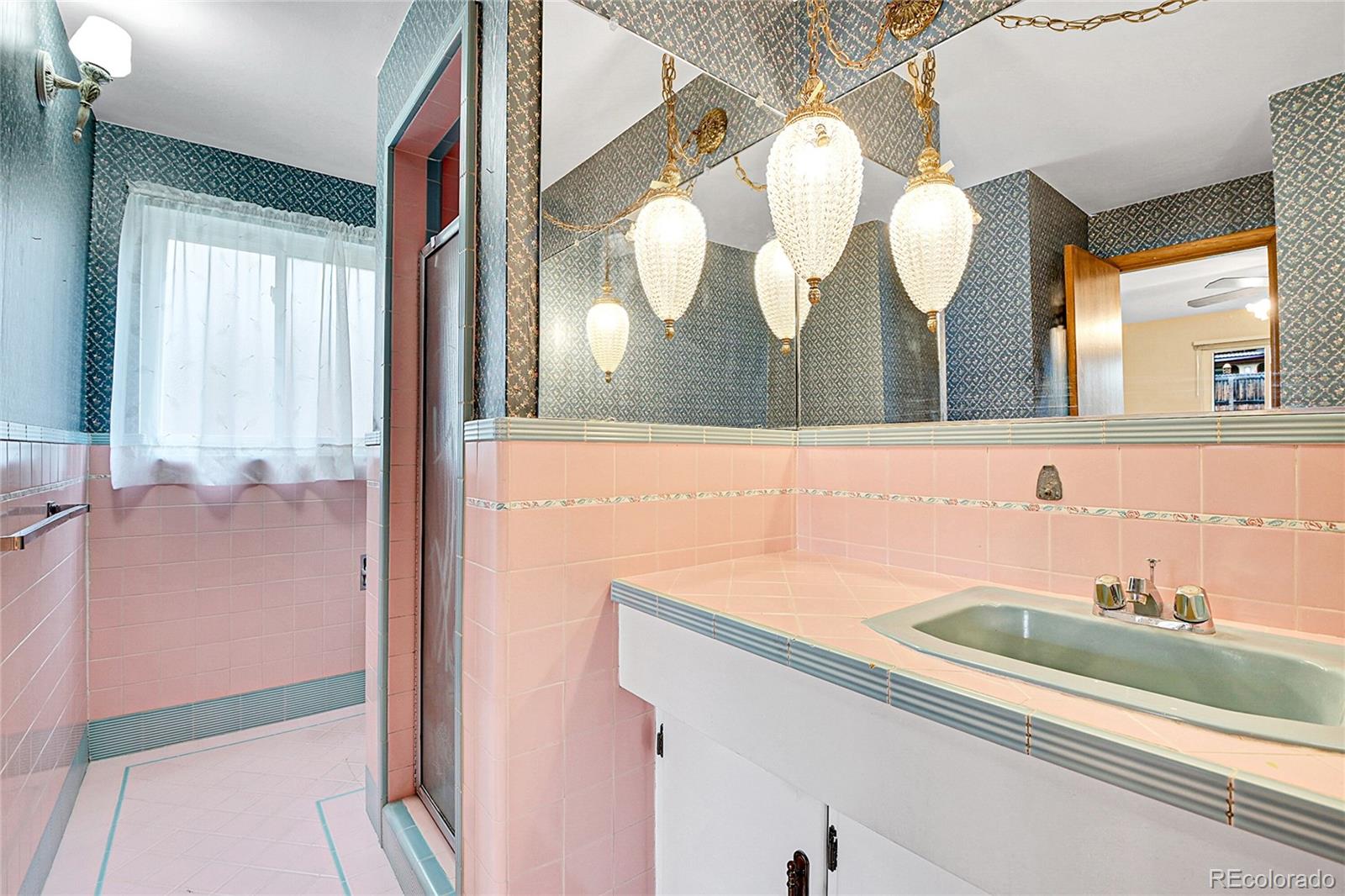MLS Image #26 for 3444 s bellaire street,denver, Colorado