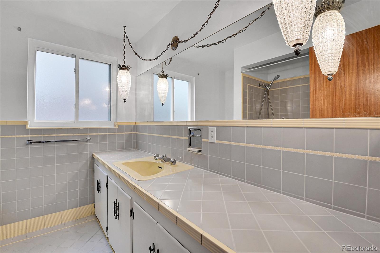MLS Image #30 for 3444 s bellaire street,denver, Colorado