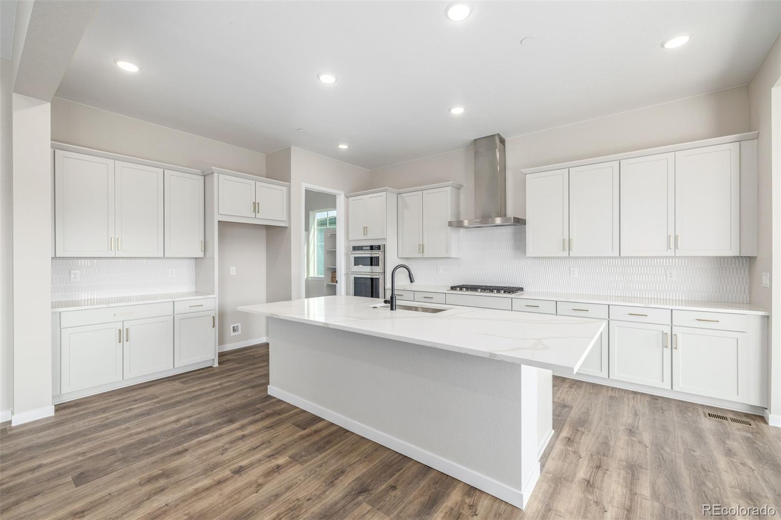 MLS Image #14 for 1850  hickory avenue,erie, Colorado