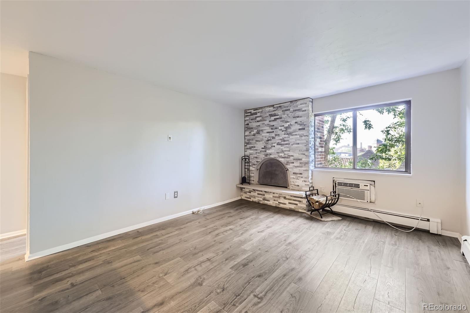 MLS Image #3 for 1008 n corona street,denver, Colorado