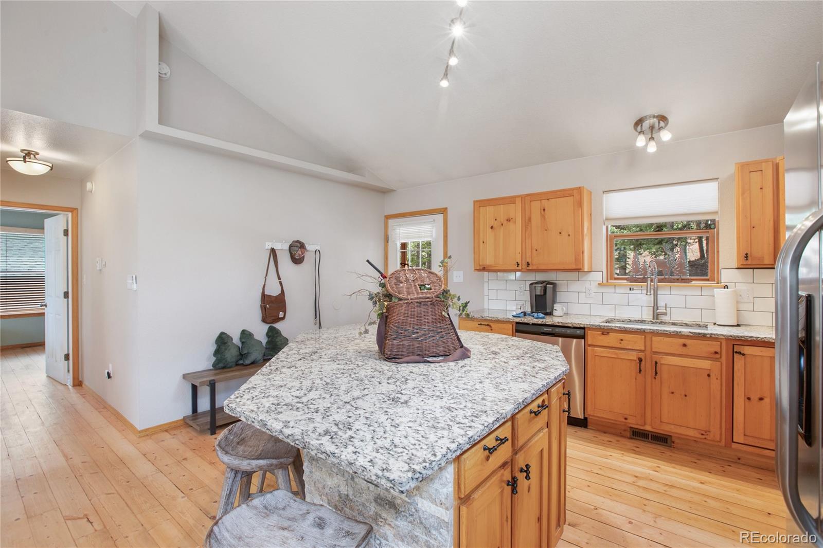 MLS Image #9 for 565  ridge road,divide, Colorado