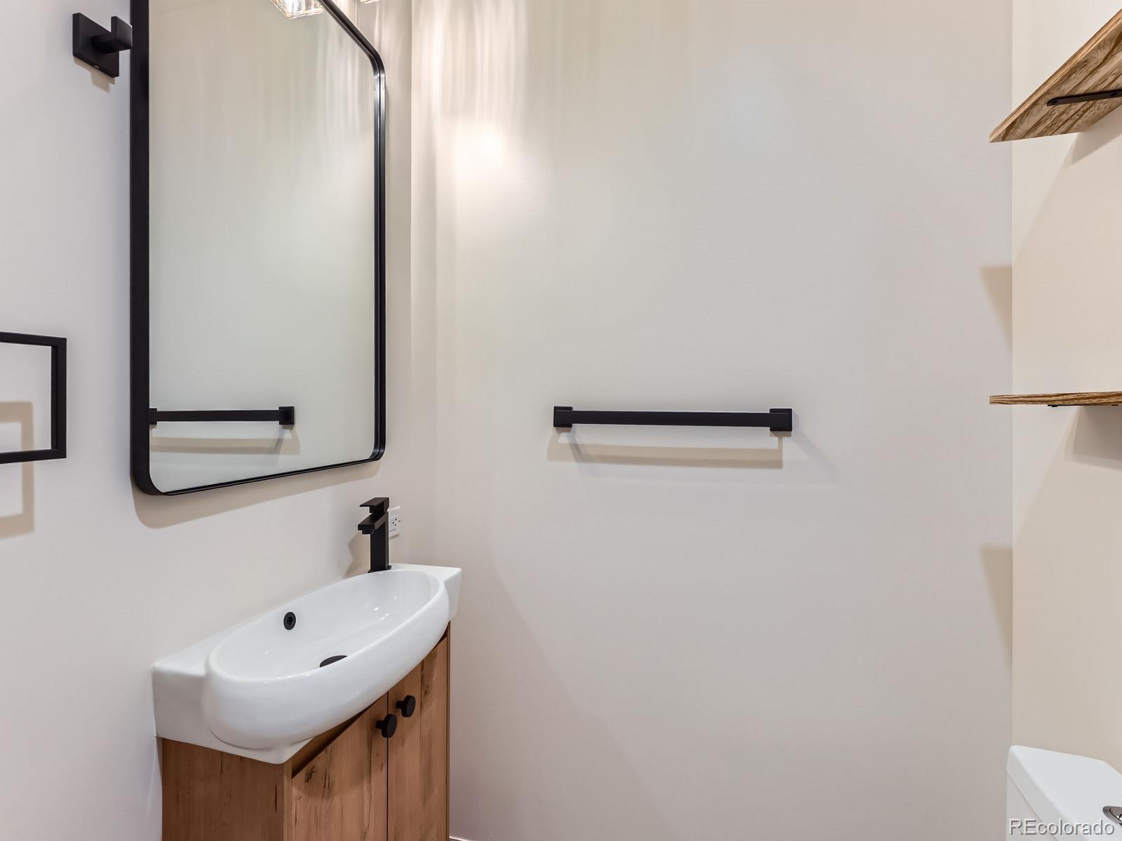 MLS Image #18 for 2849 s bannock street,englewood, Colorado