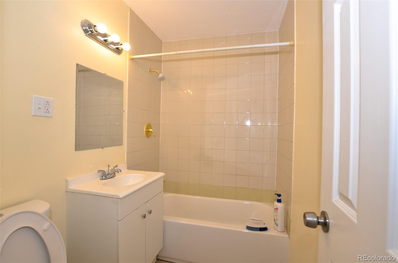 MLS Image #10 for 2211  quebec street,denver, Colorado