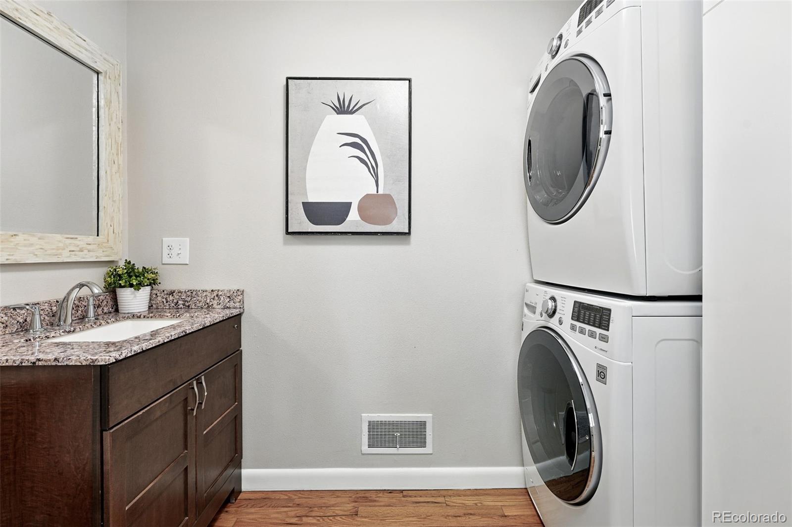 MLS Image #26 for 2925 s harrison street,denver, Colorado
