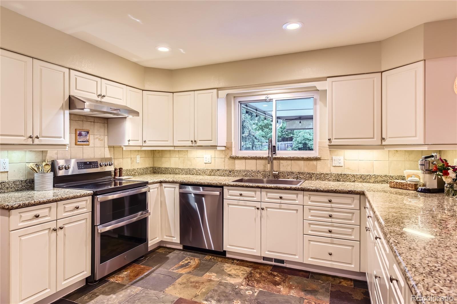 MLS Image #6 for 7573 s saulsbury court,littleton, Colorado