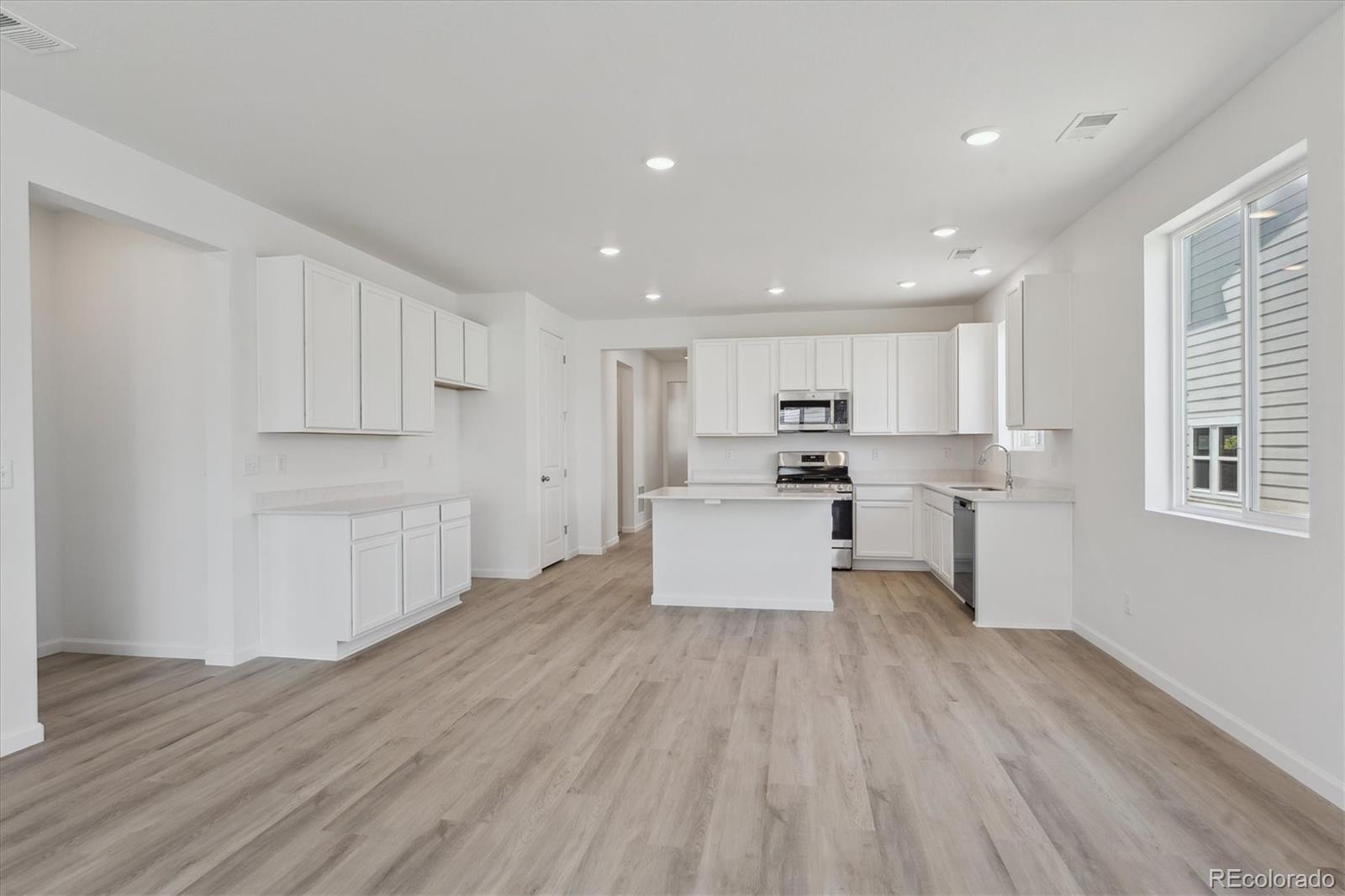 MLS Image #10 for 1321  rock cliff avenue,erie, Colorado