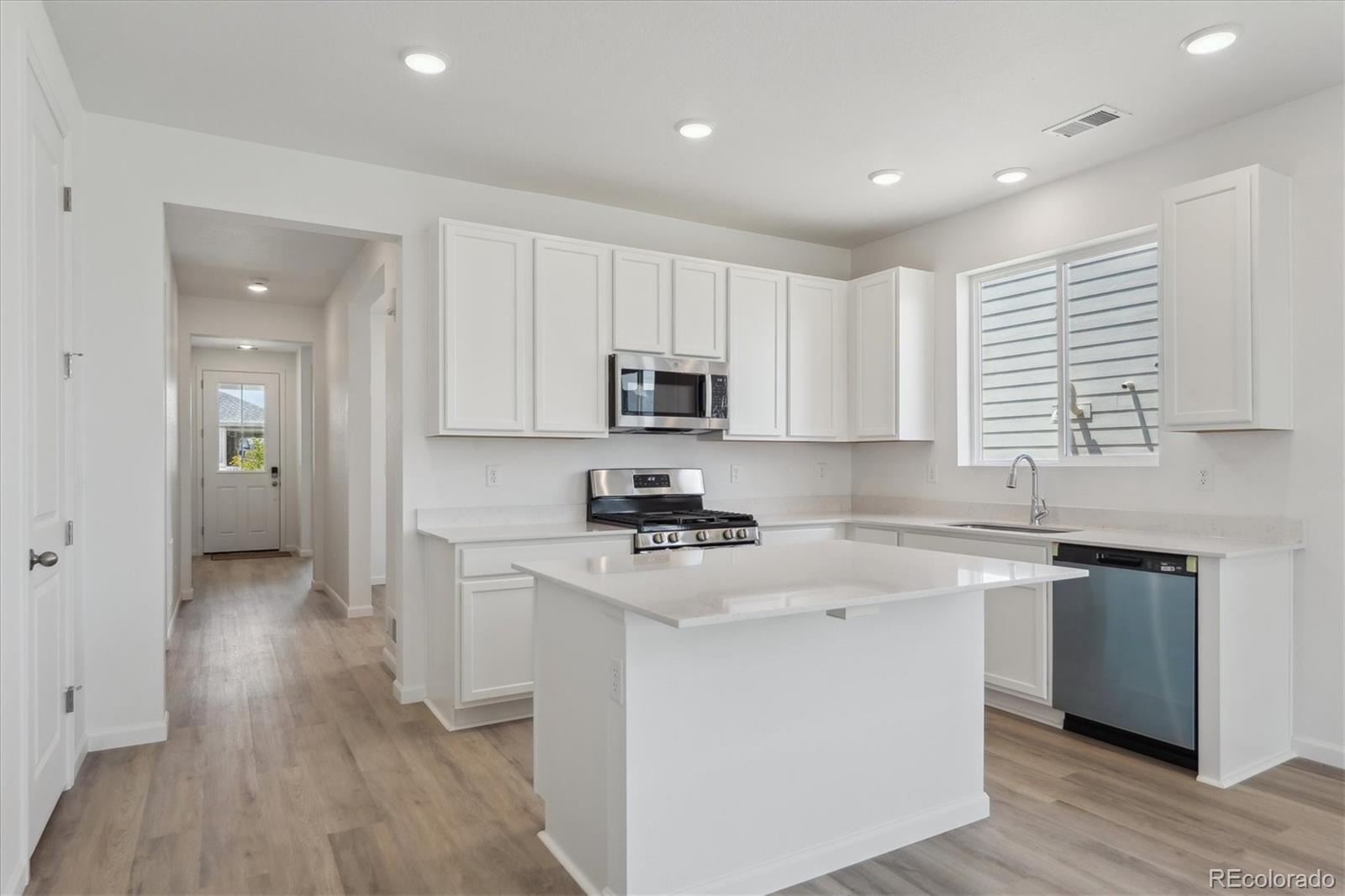 MLS Image #11 for 1321  rock cliff avenue,erie, Colorado
