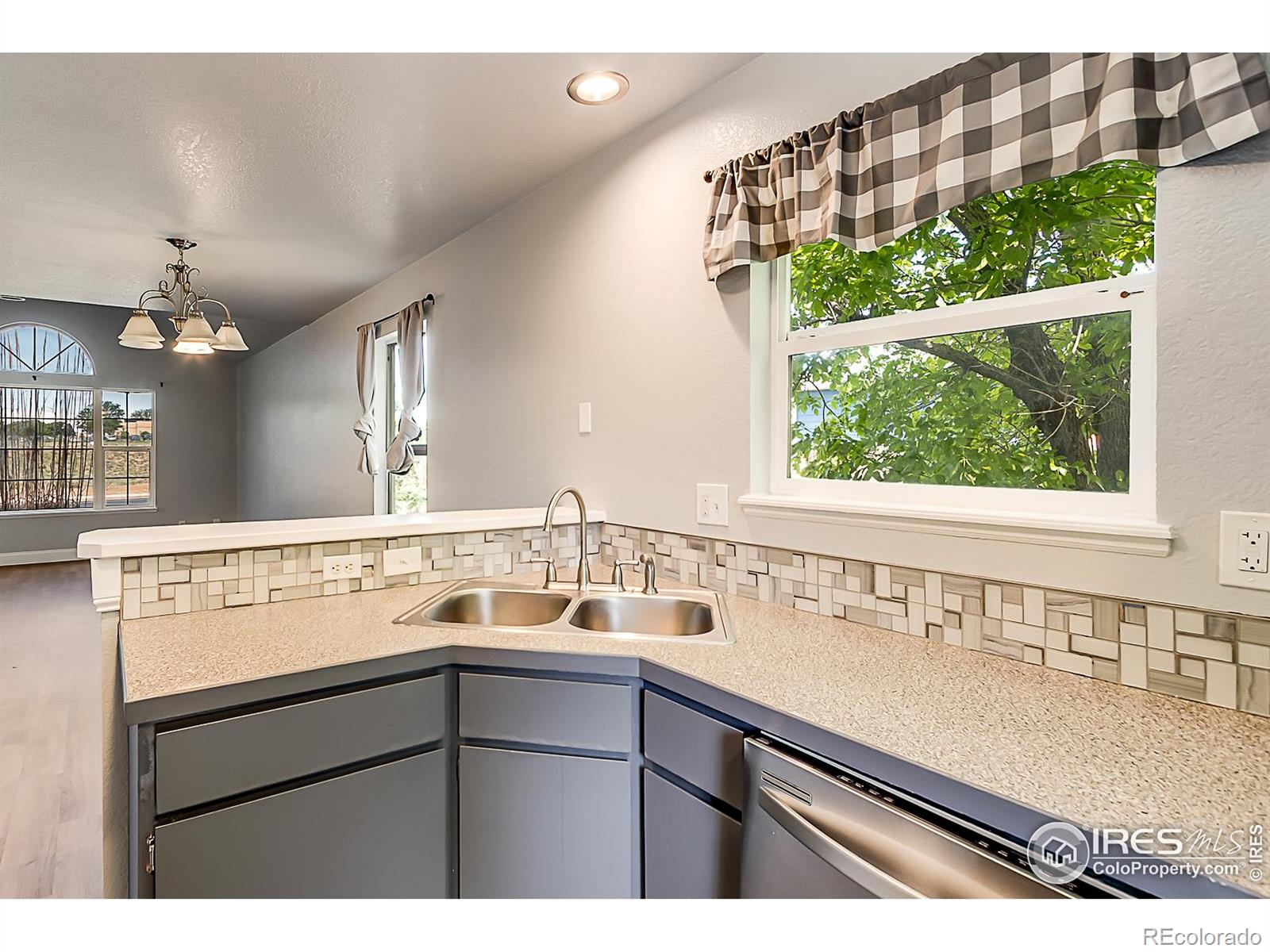 MLS Image #7 for 3310  17th avenue,evans, Colorado