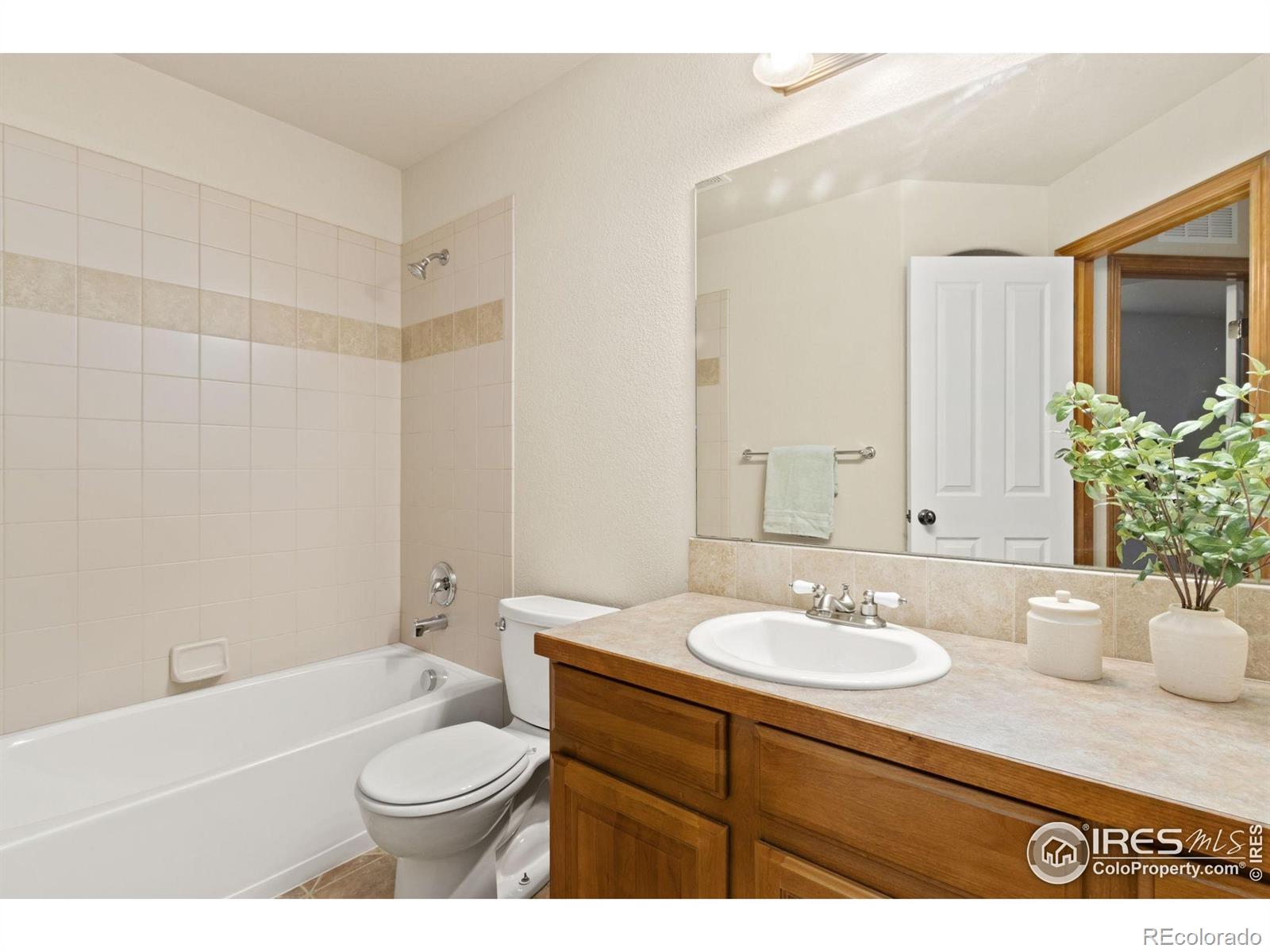 MLS Image #17 for 9037  painted horse lane,wellington, Colorado
