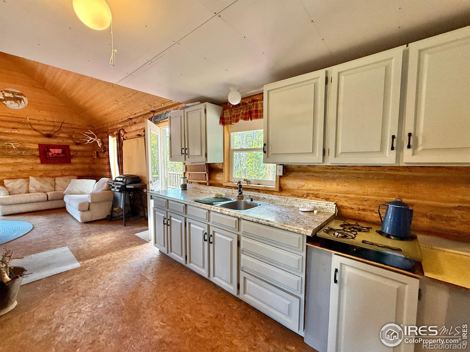 MLS Image #11 for 4911  storm mountain drive,drake, Colorado