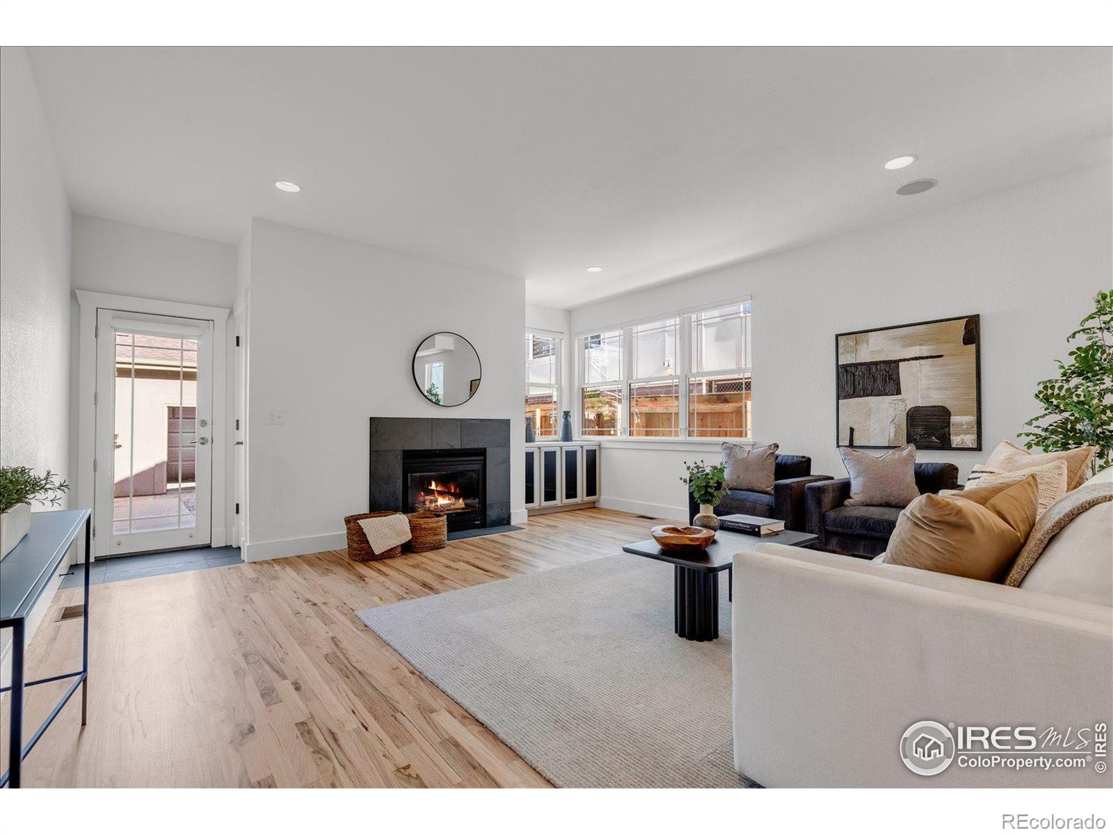 MLS Image #11 for 2055 s columbine street,denver, Colorado