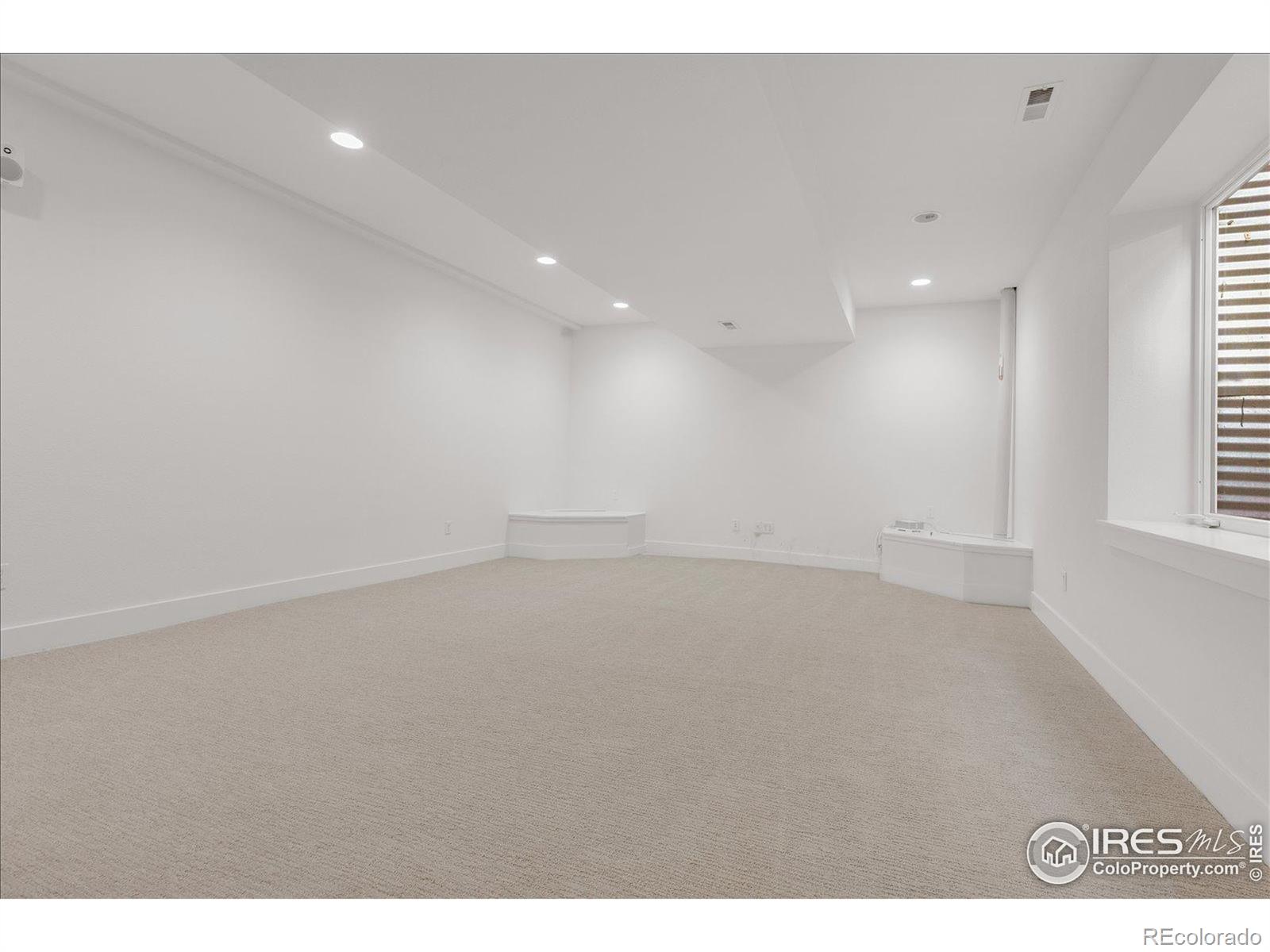 MLS Image #29 for 2055 s columbine street,denver, Colorado