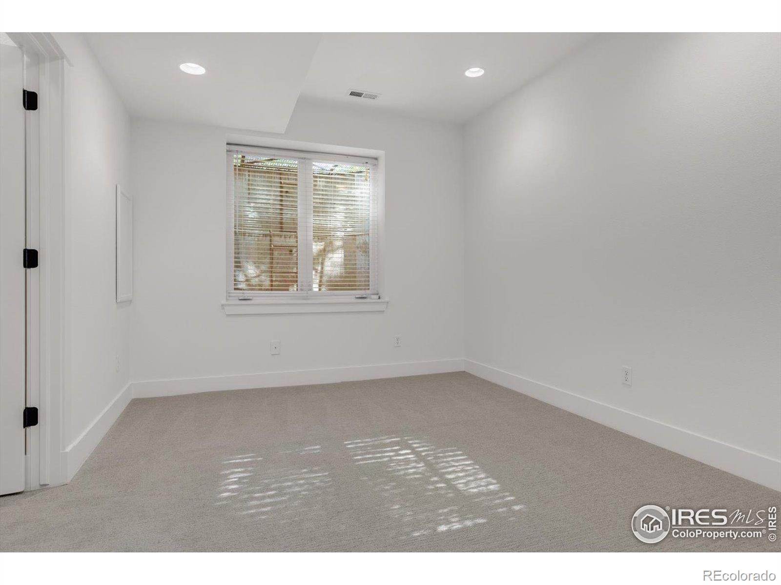 MLS Image #32 for 2055 s columbine street,denver, Colorado
