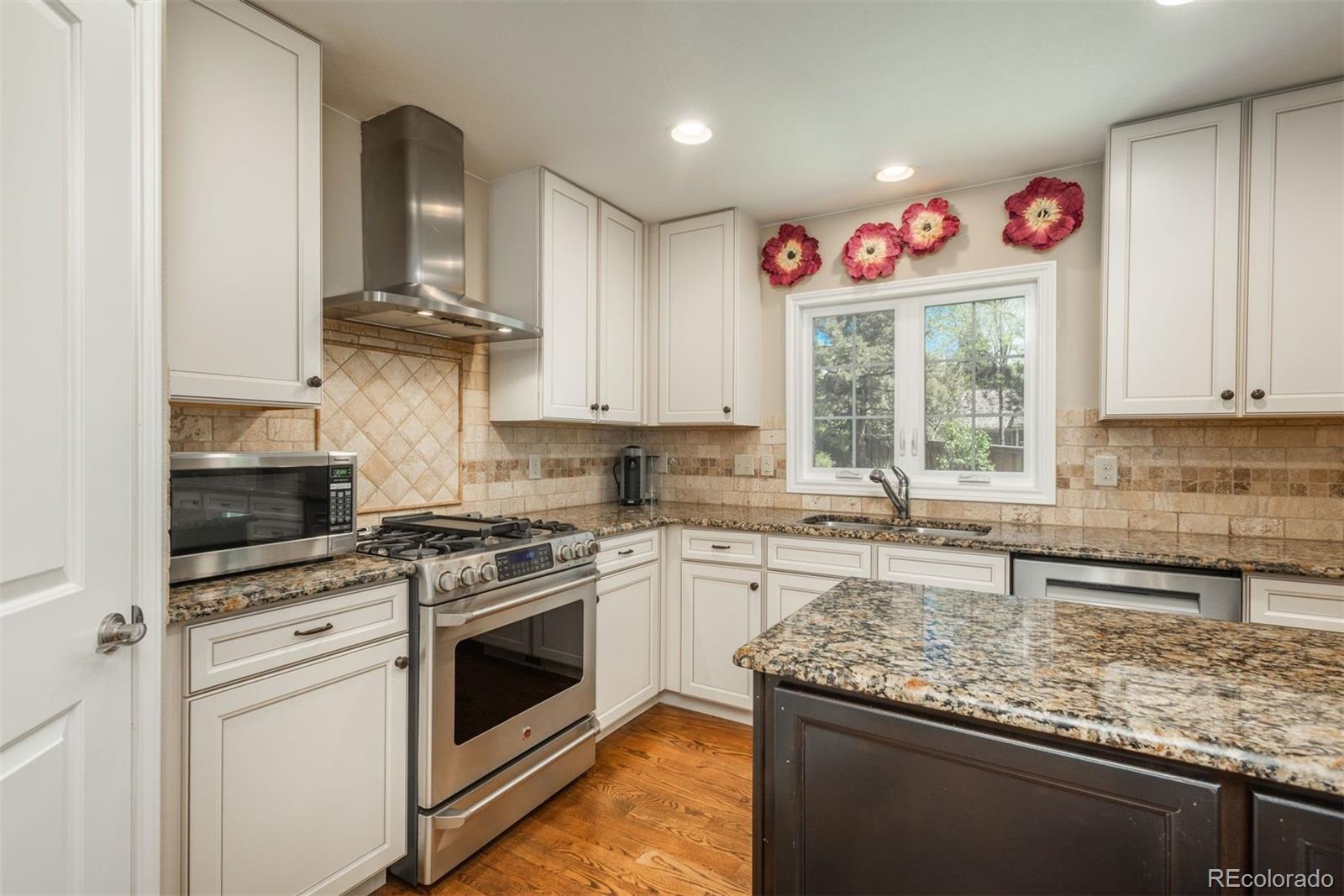 MLS Image #4 for 7076 s niagara court,centennial, Colorado