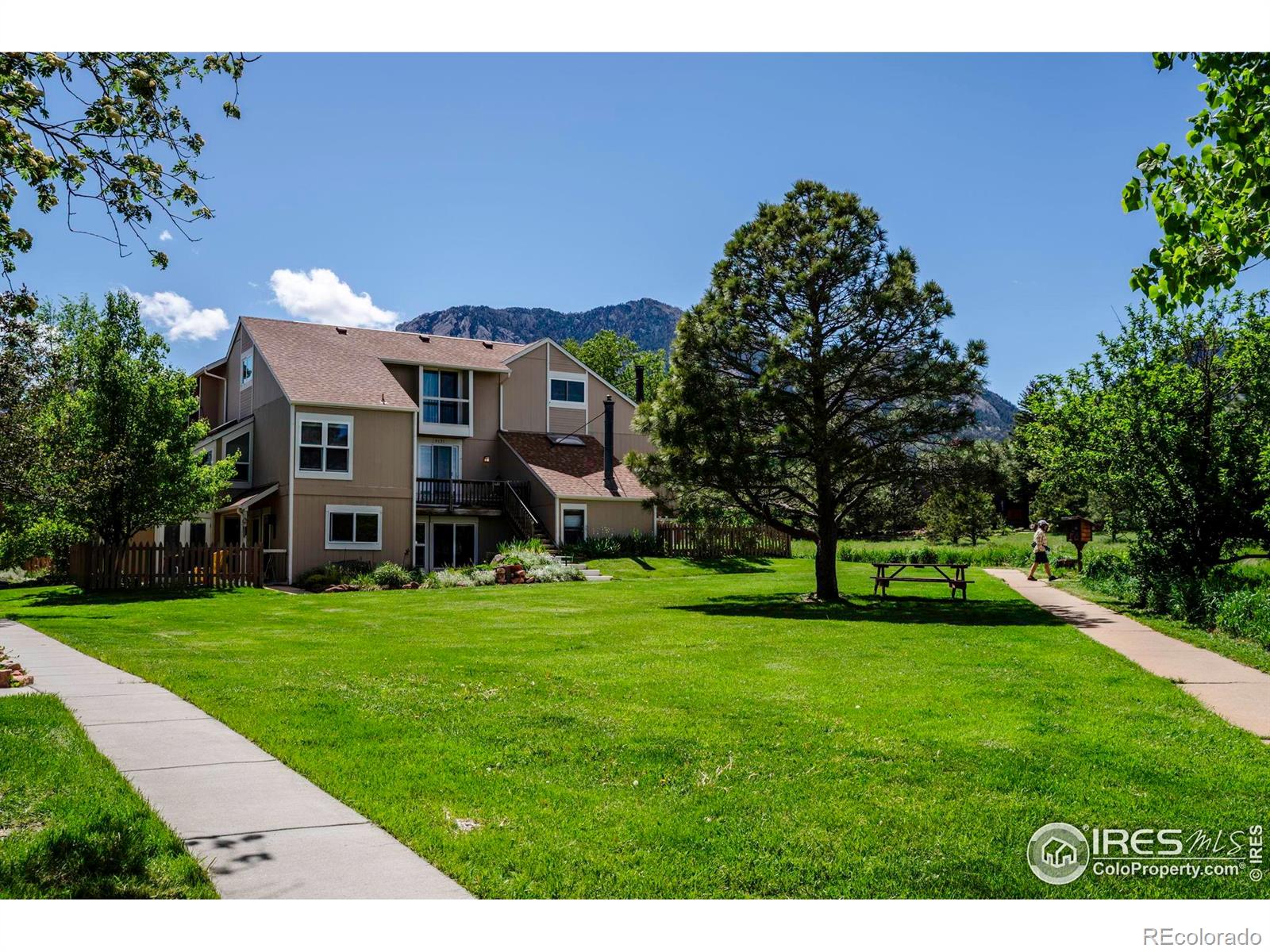 MLS Image #23 for 3193  redstone lane,boulder, Colorado