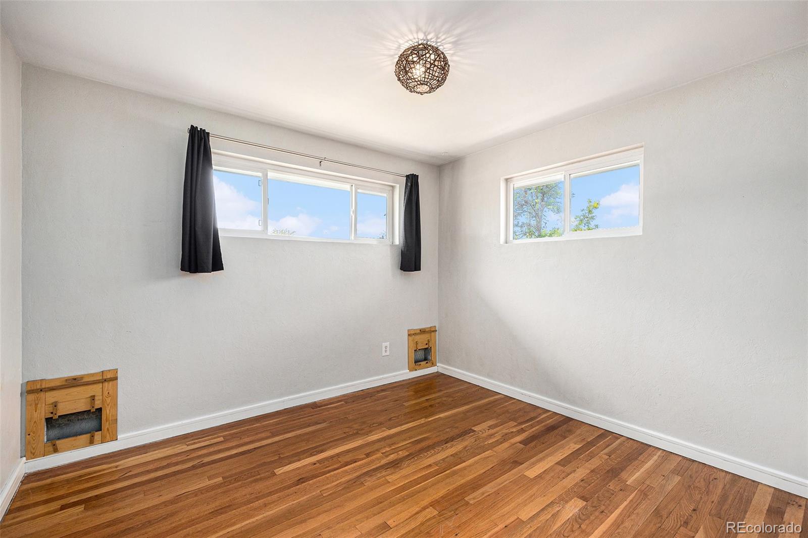 MLS Image #10 for 1666 s bryant street,denver, Colorado