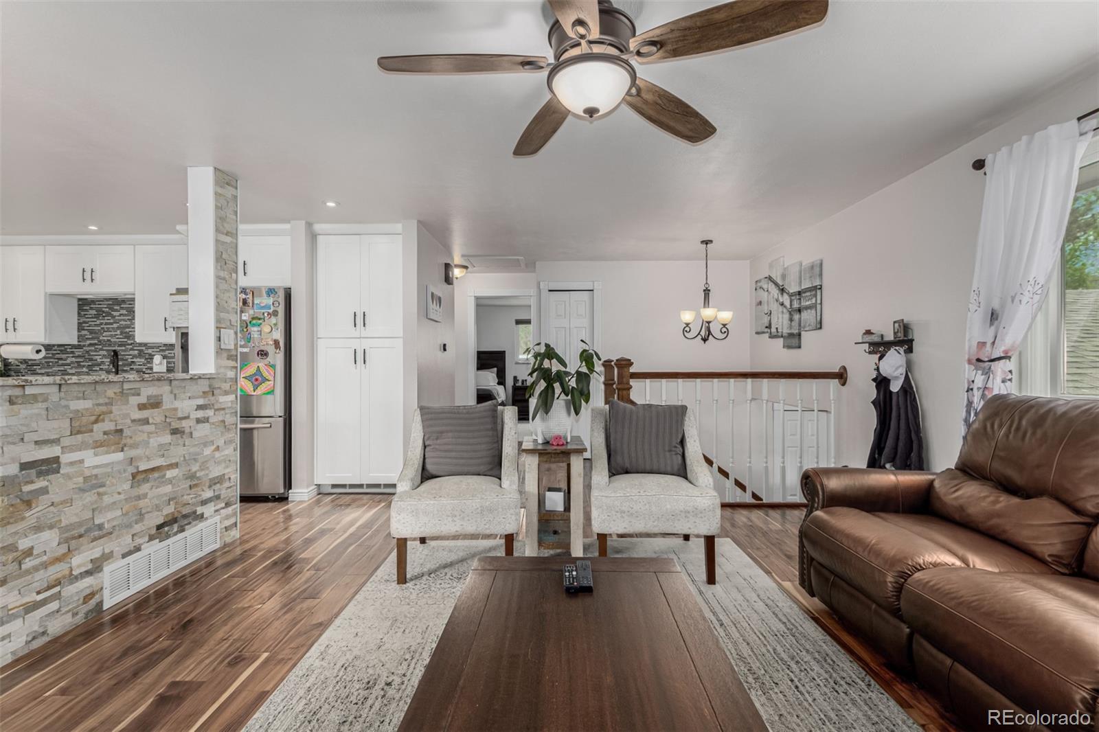 MLS Image #12 for 4643 s vrain street,denver, Colorado