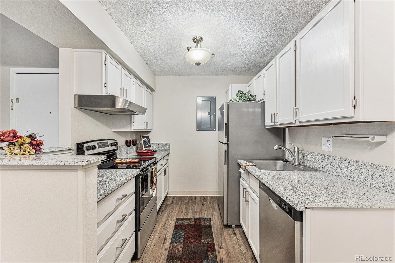 MLS Image #13 for 10150 e virginia avenue,denver, Colorado
