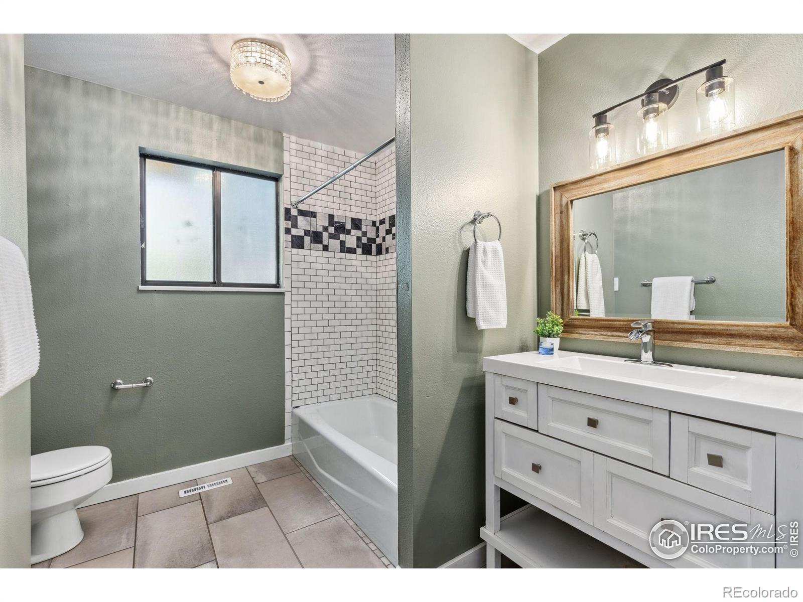 MLS Image #18 for 2537  lanyon drive,longmont, Colorado