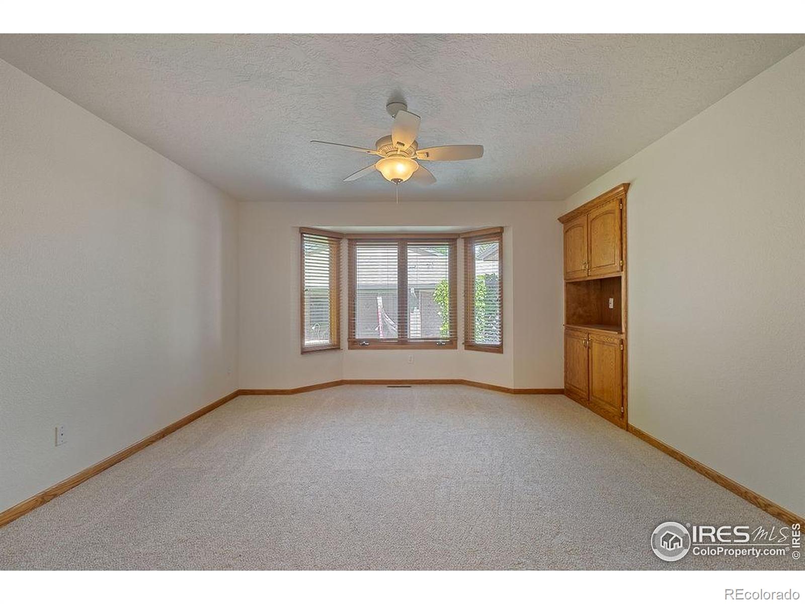 MLS Image #12 for 2010  46th avenue,greeley, Colorado