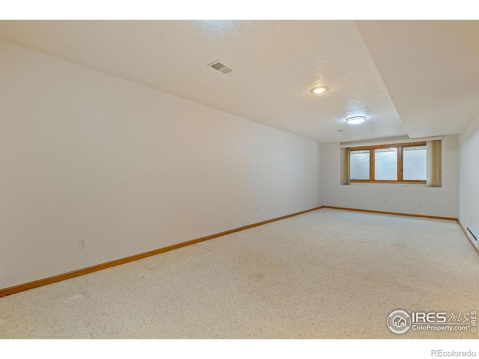 MLS Image #25 for 2010  46th avenue,greeley, Colorado