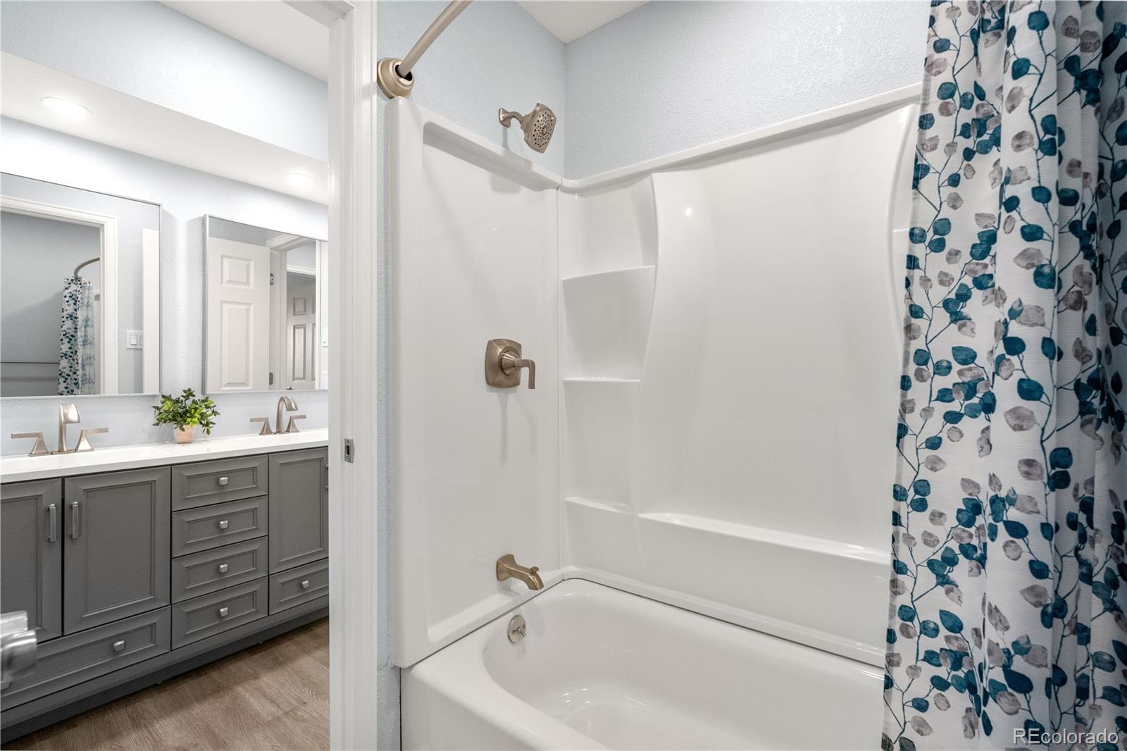 MLS Image #29 for 13052 w asbury place,lakewood, Colorado