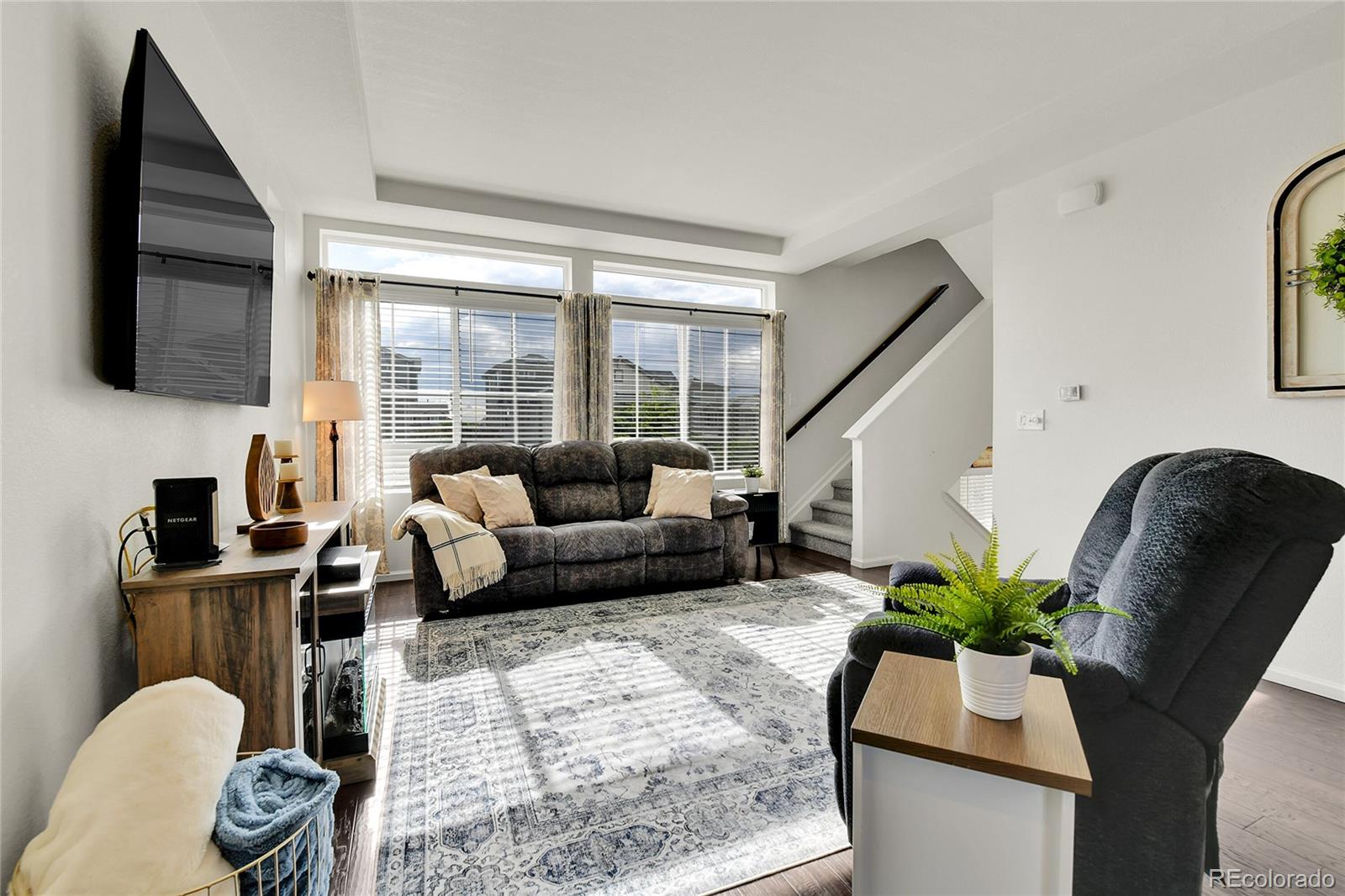 MLS Image #14 for 240 s oak hill street,aurora, Colorado