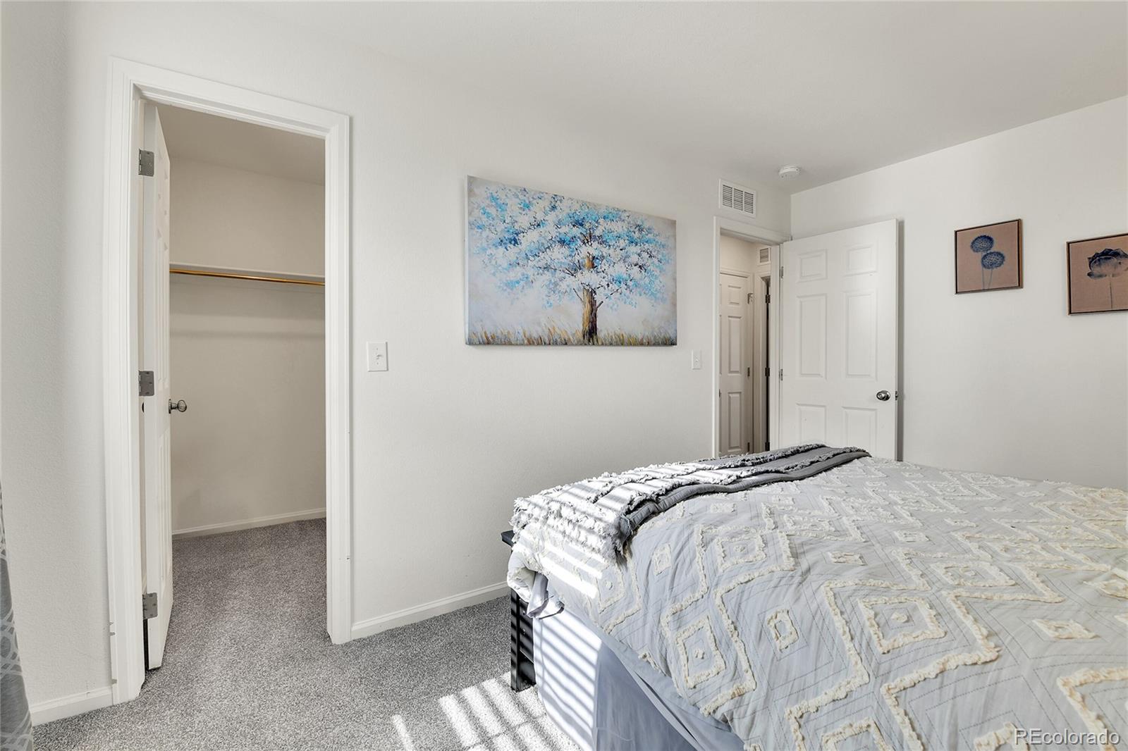 MLS Image #26 for 240 s oak hill street,aurora, Colorado