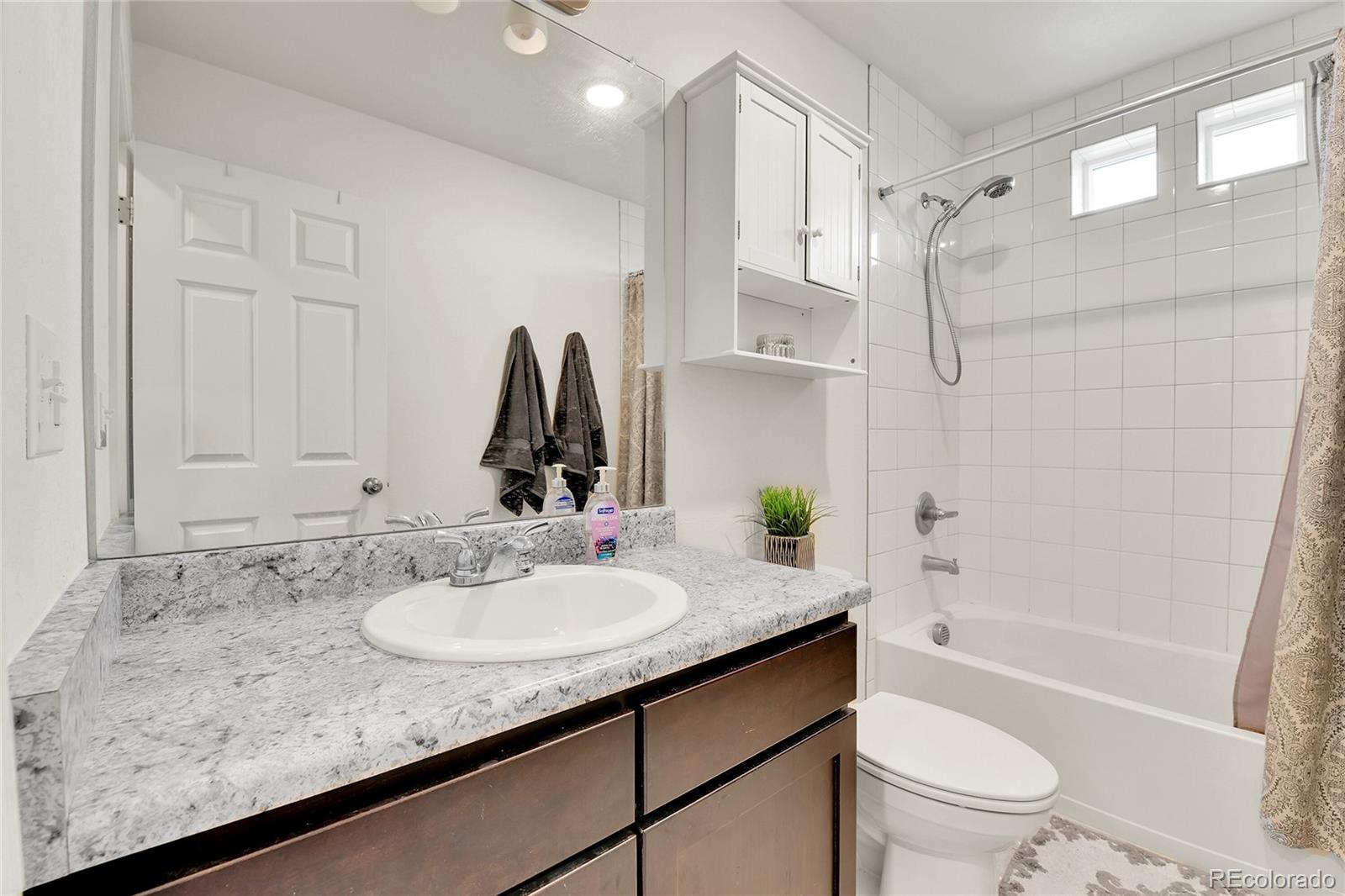 MLS Image #30 for 240 s oak hill street,aurora, Colorado