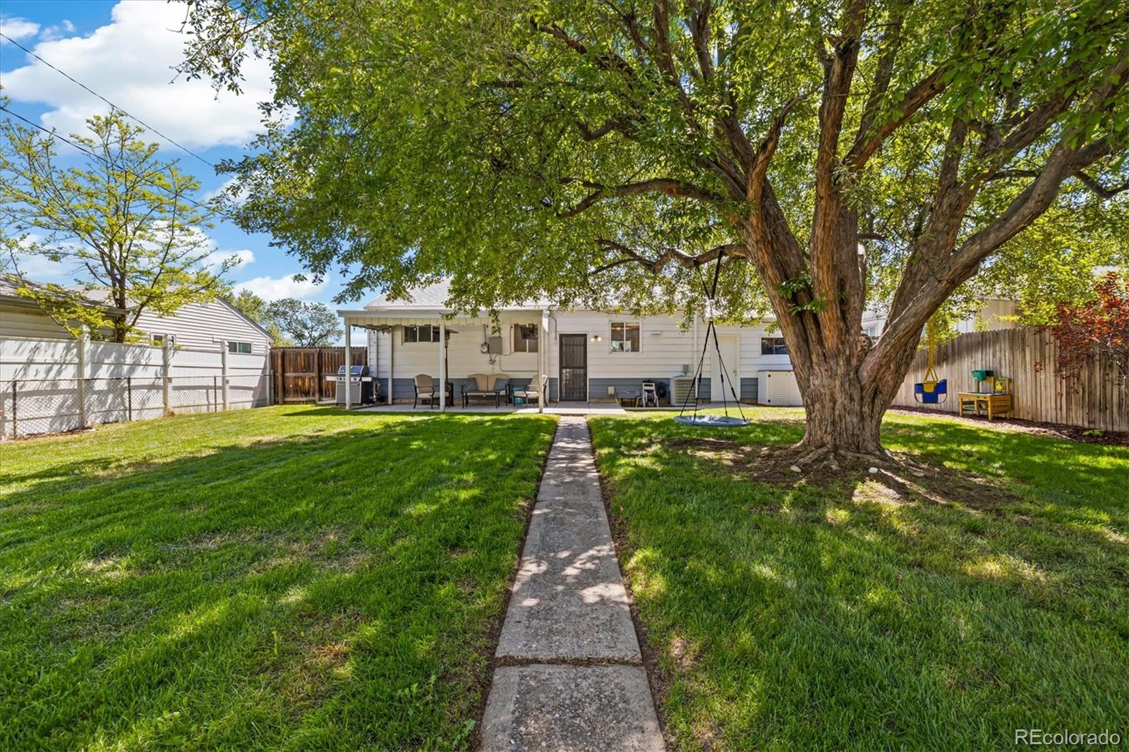MLS Image #23 for 1211 s zuni street,denver, Colorado