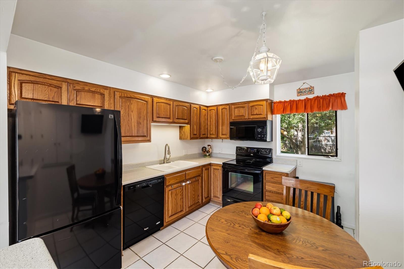 MLS Image #8 for 1211 s zuni street,denver, Colorado