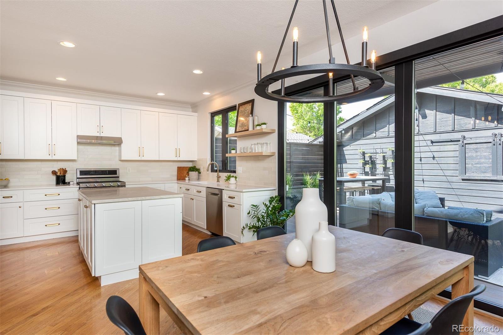MLS Image #6 for 2899  emporia court,denver, Colorado
