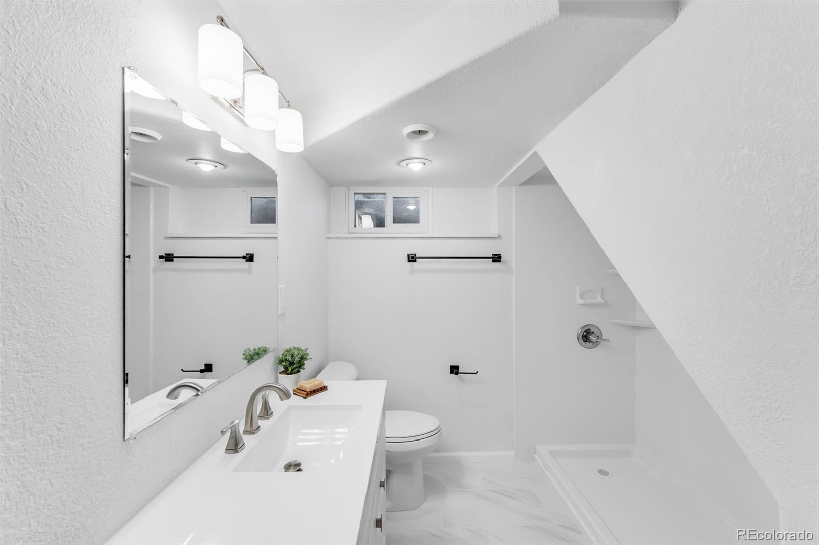 MLS Image #27 for 1810 s kearney street,denver, Colorado