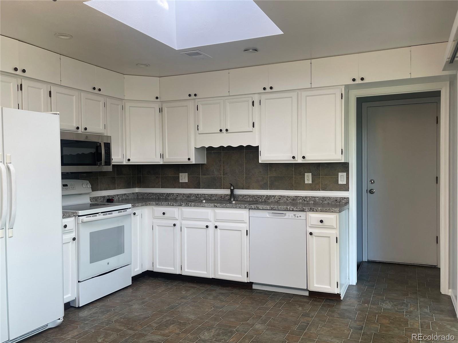 MLS Image #5 for 2617 s cimarron street,aurora, Colorado