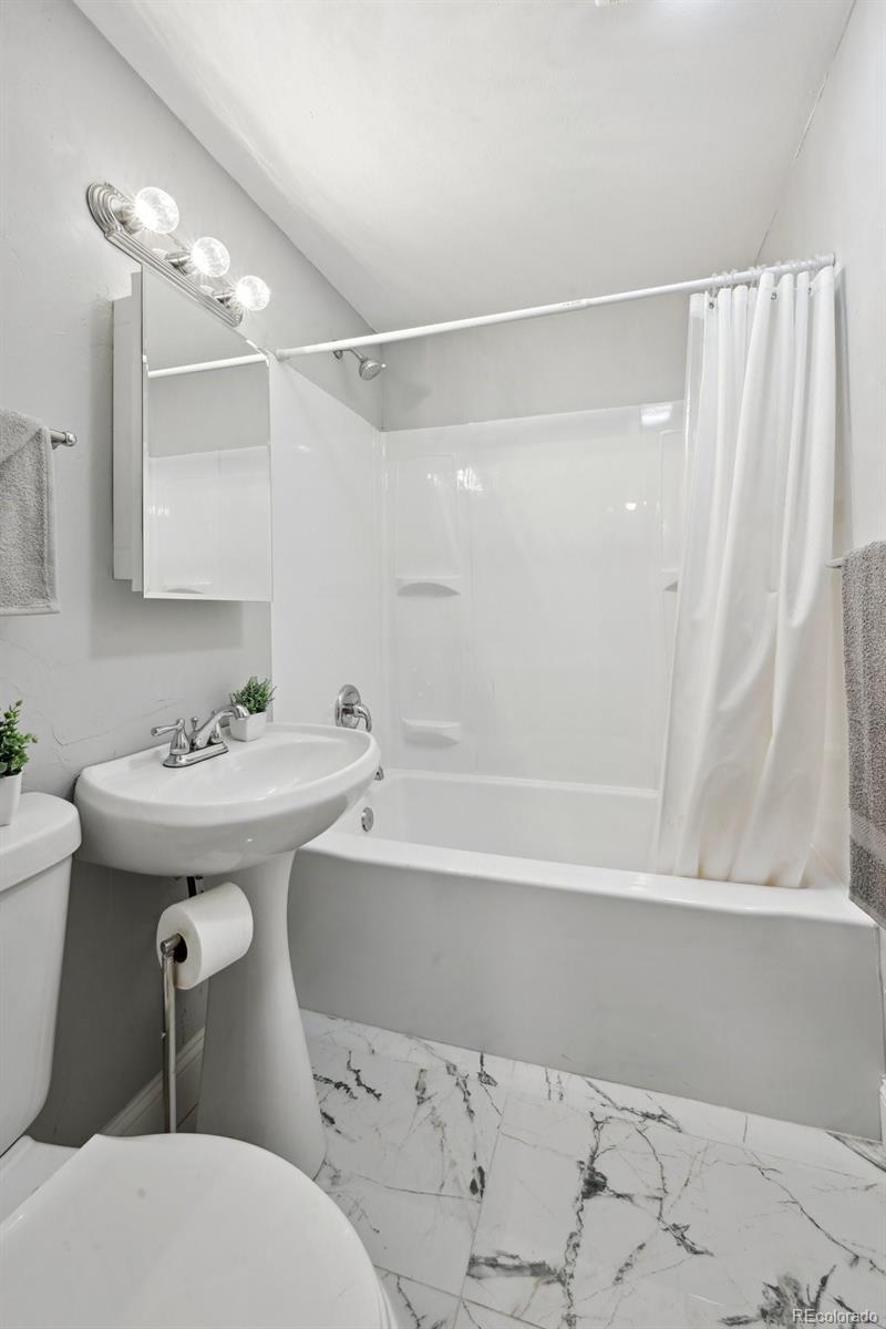 MLS Image #21 for 3930 s hazel court,englewood, Colorado
