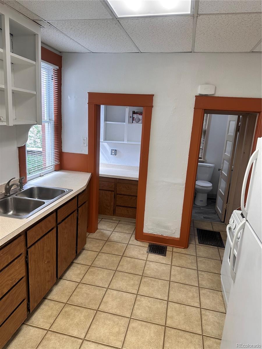 MLS Image #7 for 817  16th street,golden, Colorado