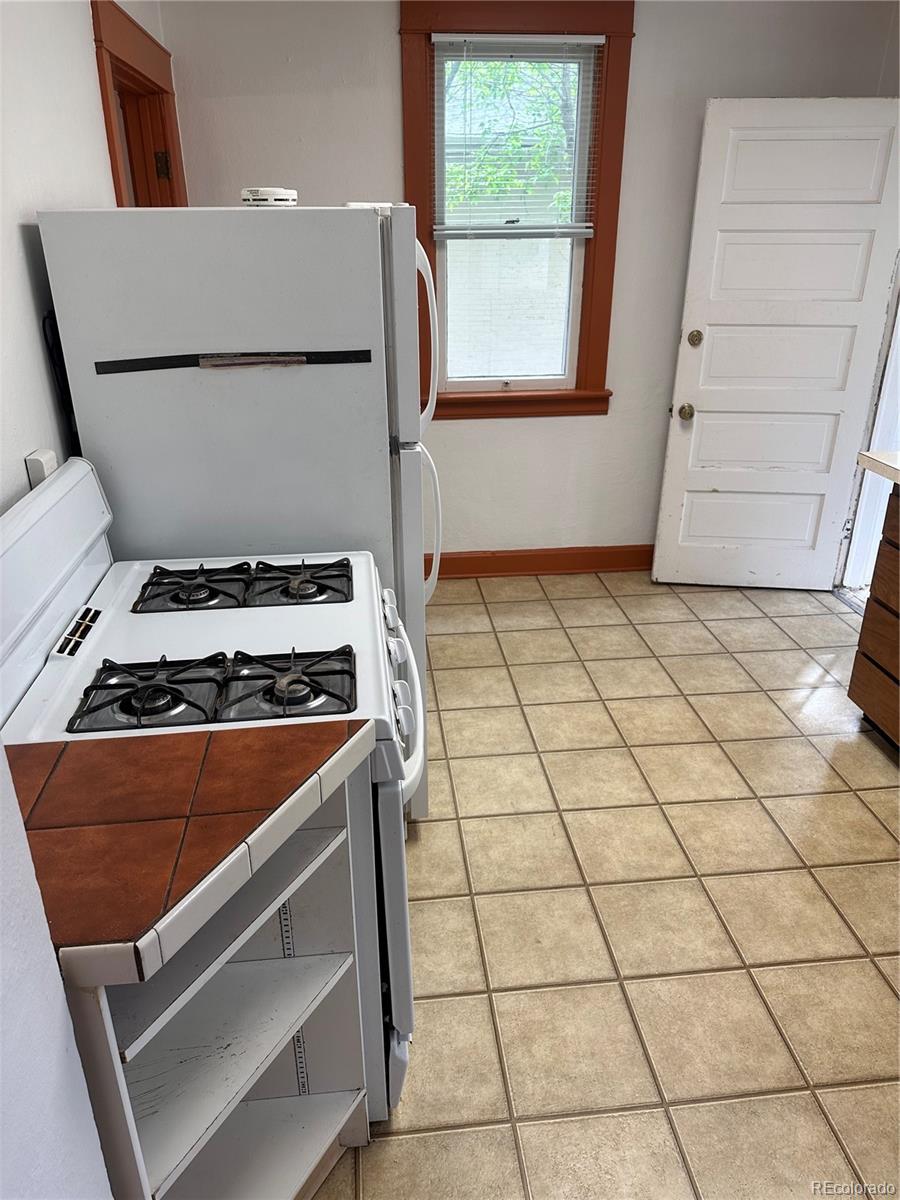 MLS Image #8 for 817  16th street,golden, Colorado