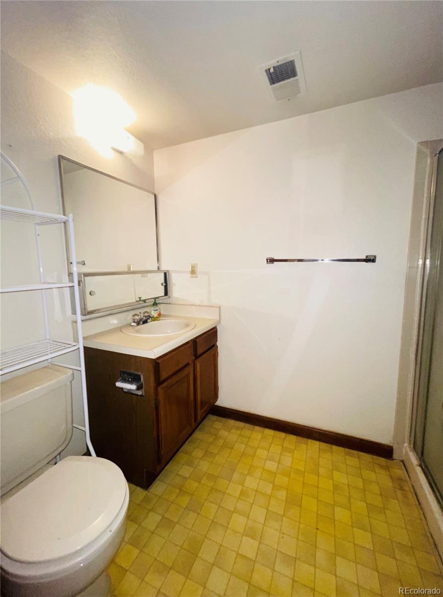 MLS Image #13 for 19954 e dartmouth avenue,aurora, Colorado