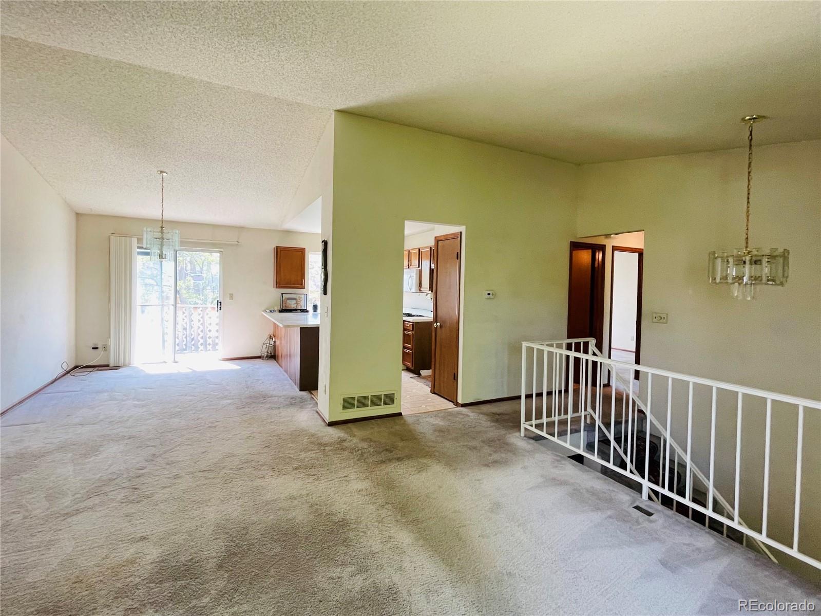 MLS Image #5 for 19954 e dartmouth avenue,aurora, Colorado