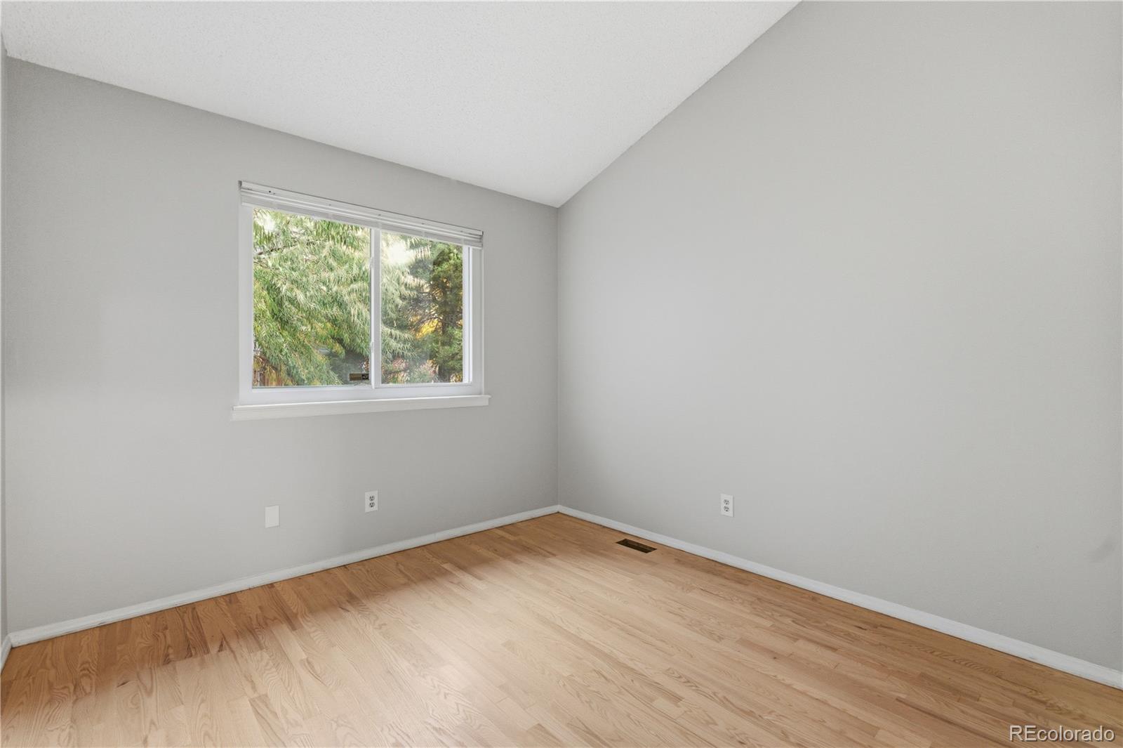 MLS Image #14 for 4895 s argonne street,aurora, Colorado