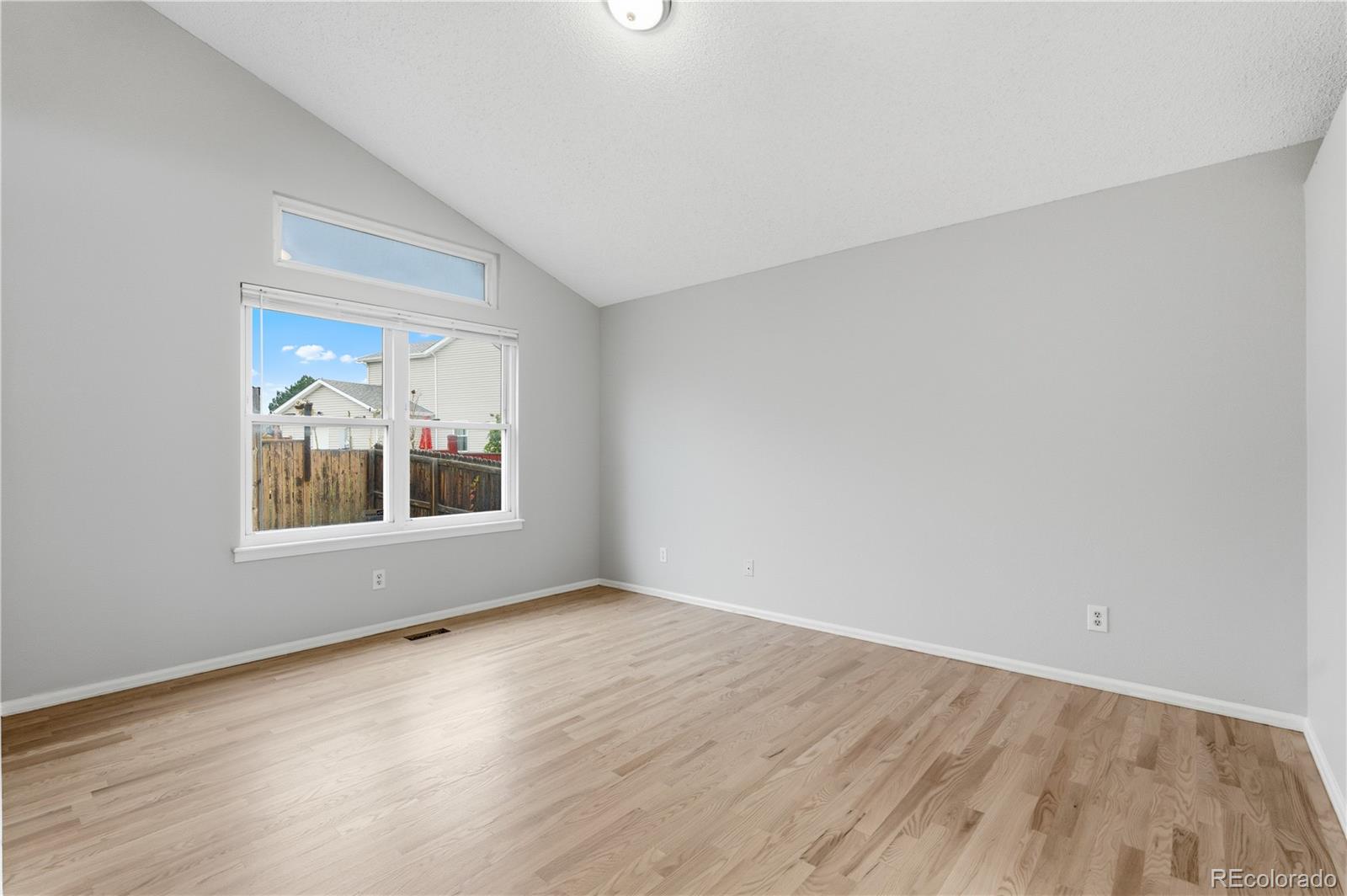 MLS Image #18 for 4895 s argonne street,aurora, Colorado