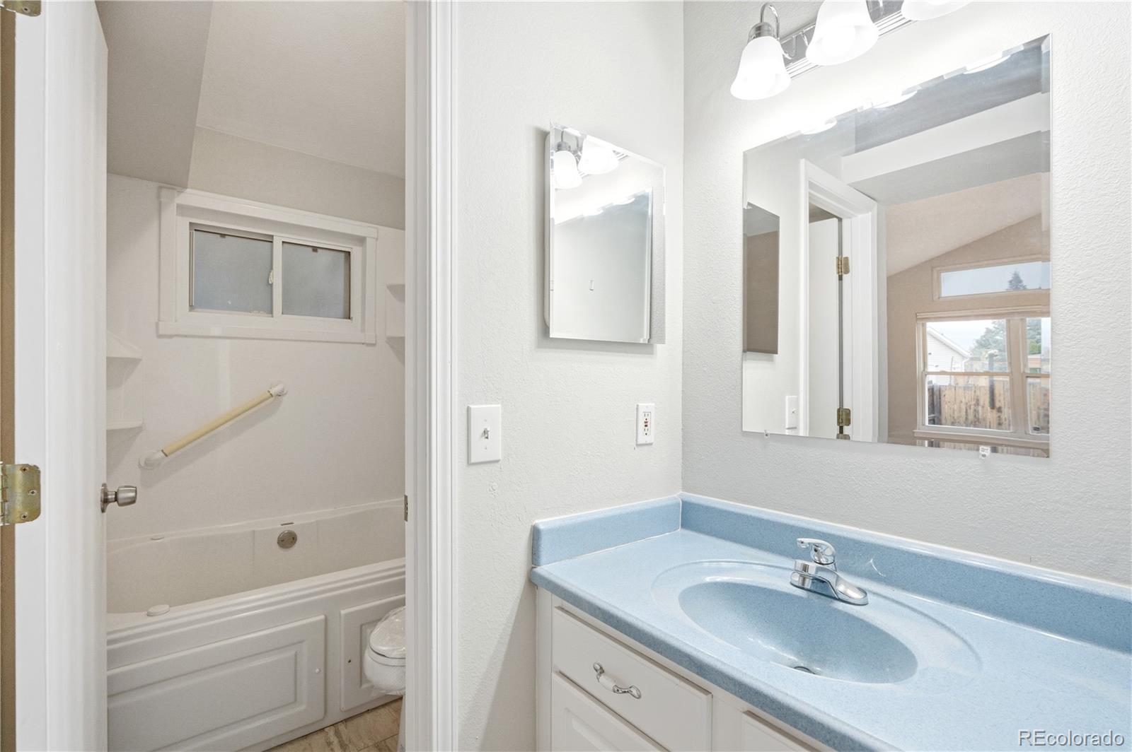 MLS Image #20 for 4895 s argonne street,aurora, Colorado