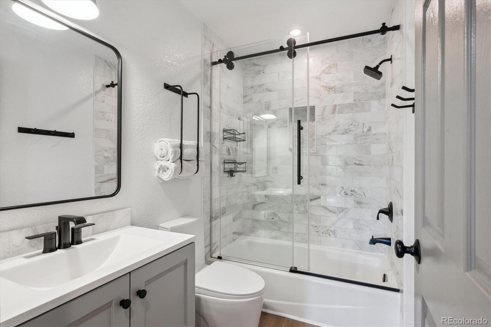 MLS Image #17 for 1169 s alton court,denver, Colorado