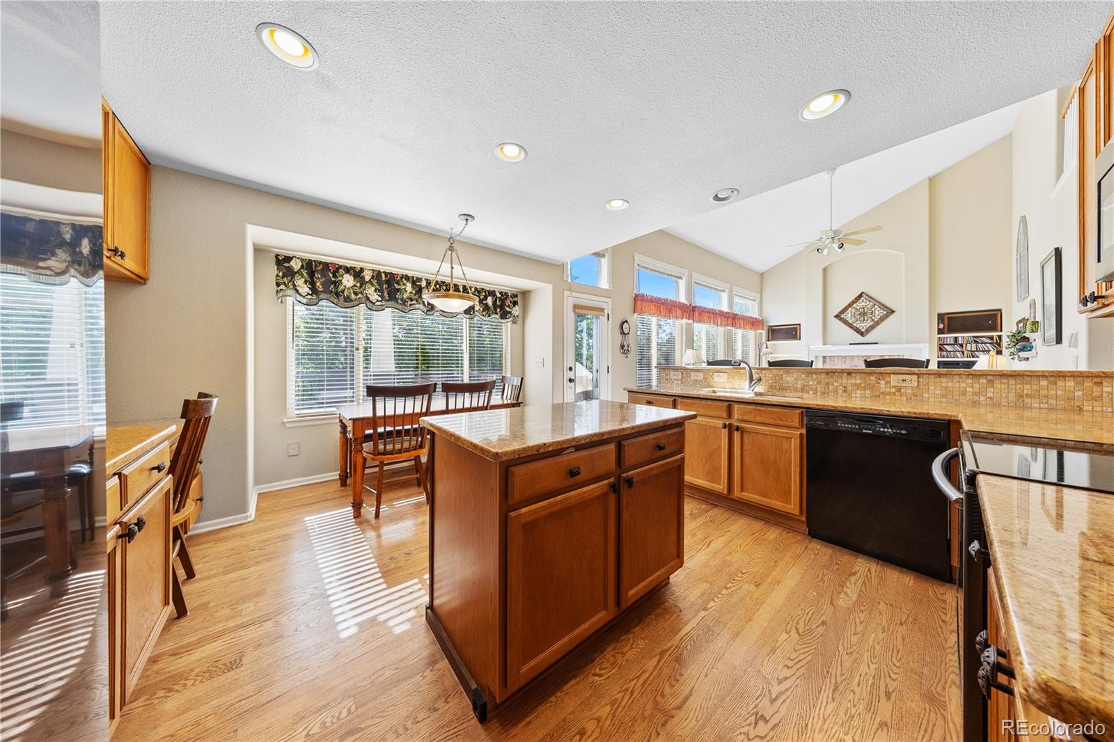 MLS Image #11 for 9948  silver maple road,highlands ranch, Colorado