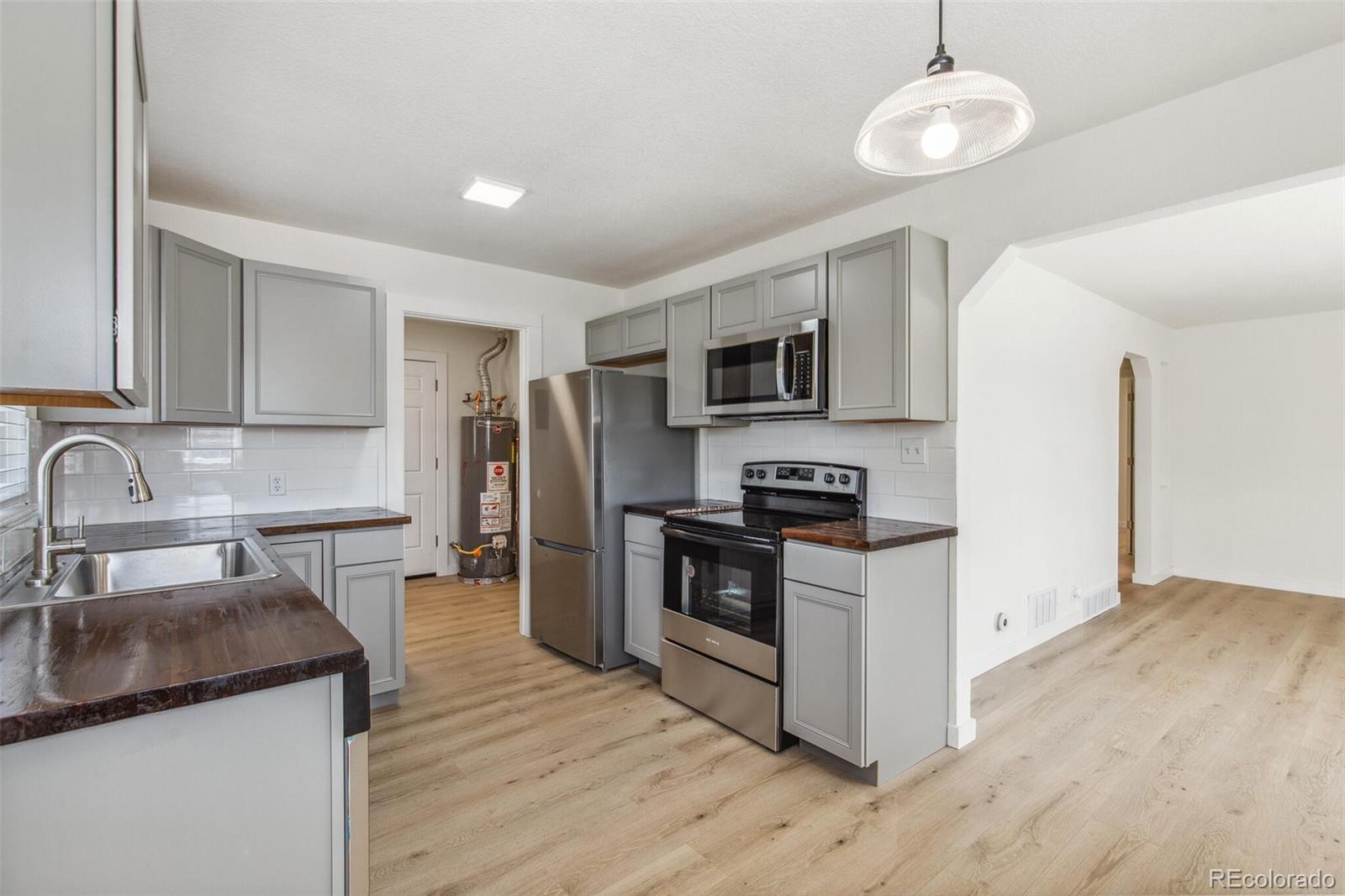 MLS Image #6 for 1023 s alcott street,denver, Colorado