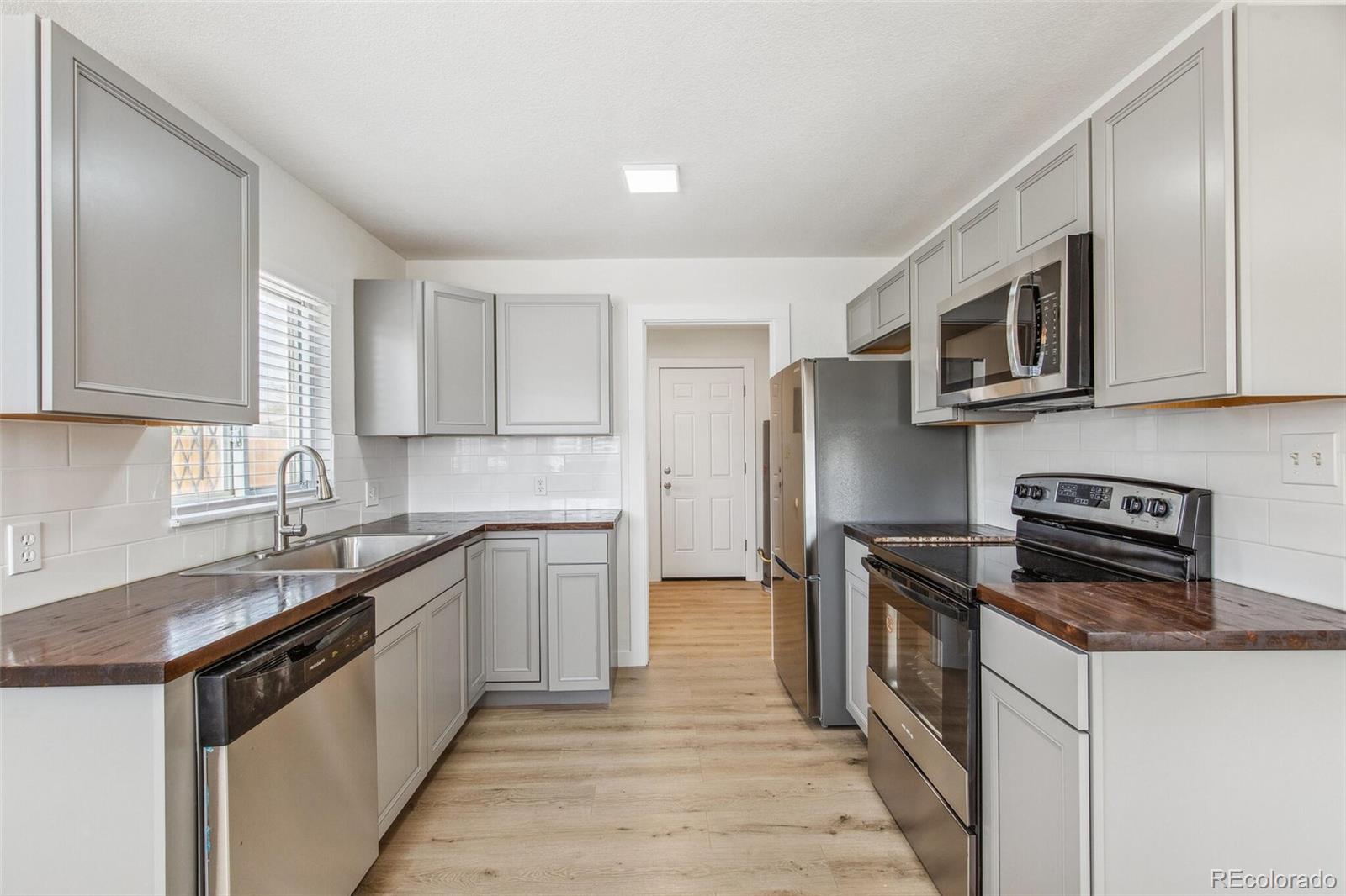 MLS Image #7 for 1023 s alcott street,denver, Colorado