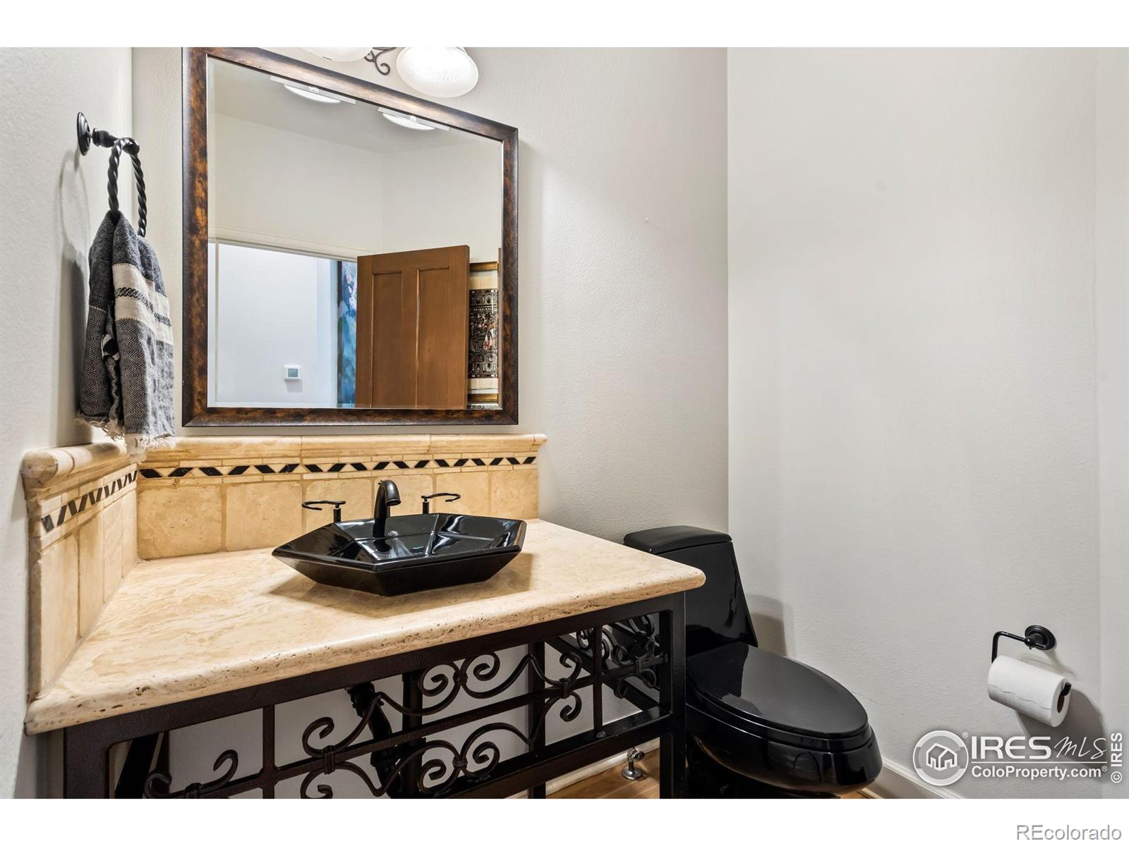 MLS Image #15 for 1917  cottonwood point drive,fort collins, Colorado