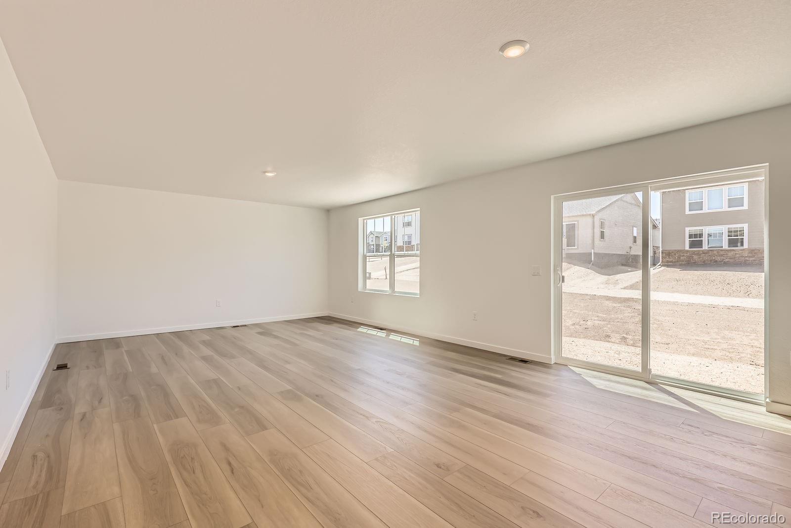 Report Image for 21996 E 39th Place,Aurora, Colorado
