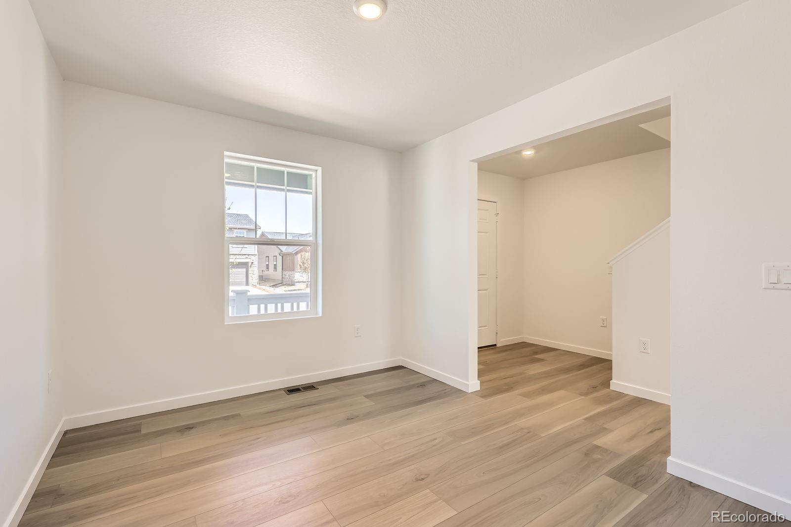 MLS Image #5 for 21996 e 39th place,aurora, Colorado